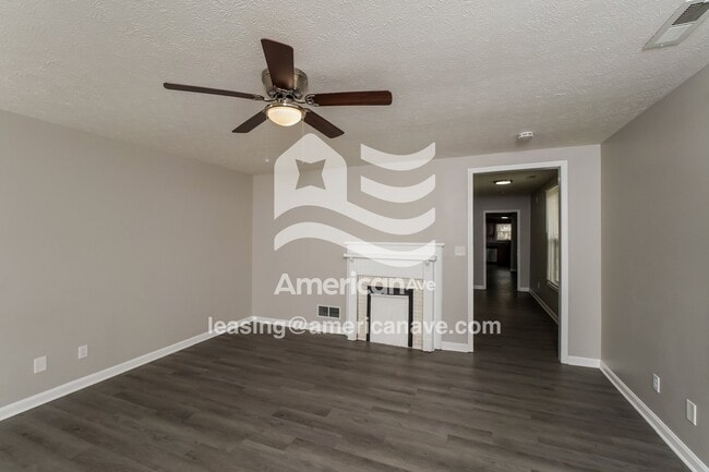 Photo - 1729 W Ormsby Ave