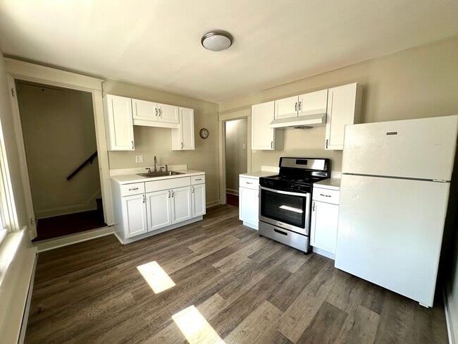 Building Photo - 415 9th St Unit 415-1