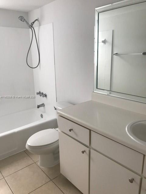 Photo - 5122 NW 79th Ave Unidad 208