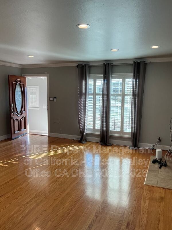 Photo - 2607 Erskine Ln