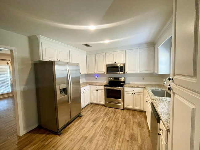 Photo - 3/2 for rent in northwest school district!!