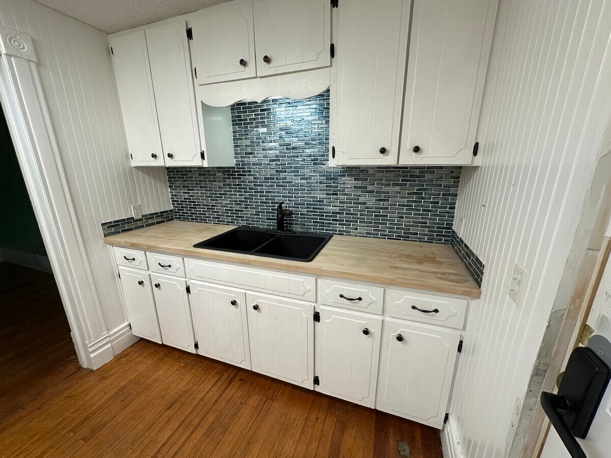 Photo - 1 E Main St Unit 3