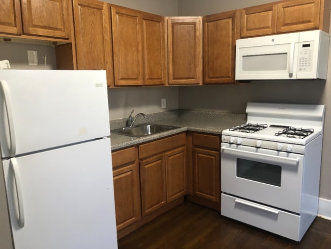 Building Photo - 34 E Tryon Ave Rental