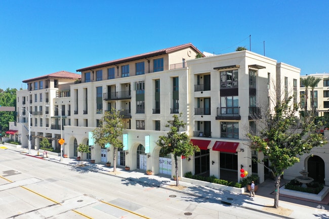 Building Photo - Avila Rental