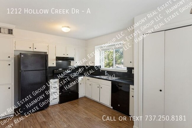 Photo - 1212 Hollow Creek Dr Unit A
