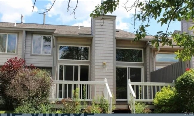 Photo - 61 Midlake Cir