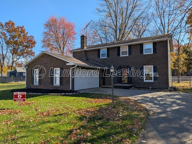 Building Photo - Spacious 4-Bedroom Colonial on Beautiful Wooded Lot