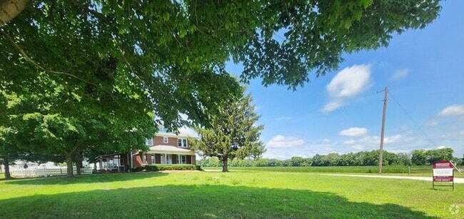 Building Photo - A quiet retreat with character and space t... Rental