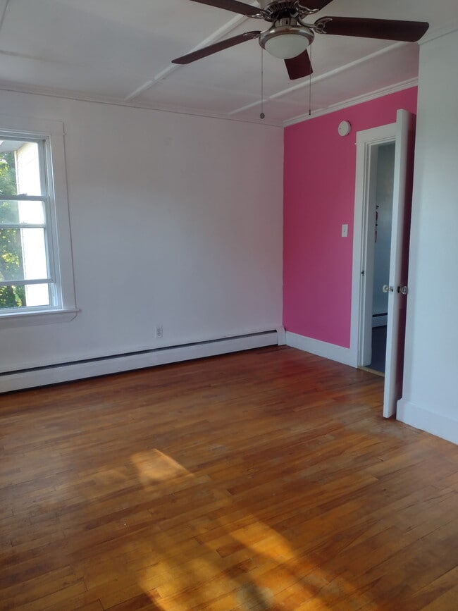 Photo - 6 Hallowell St Unit for rent