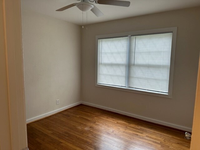 Photo - 230 Laurel St
