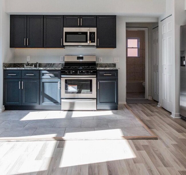 Photo - 529 16th St NE