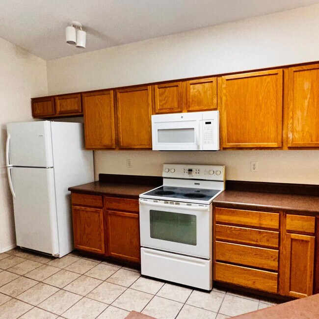 Photo - 949 S Racine Ln