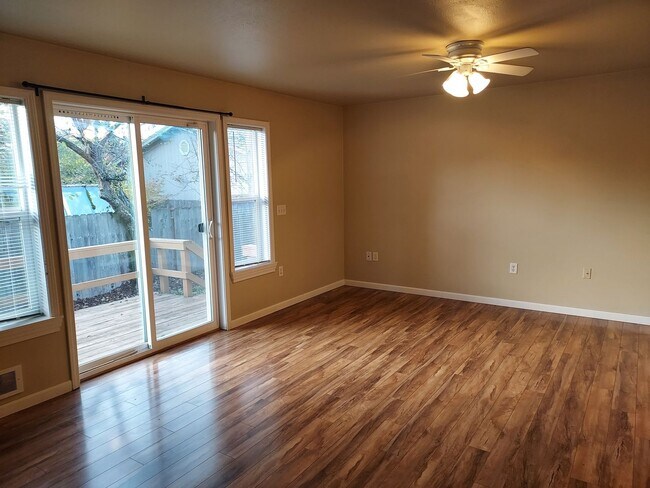 Photo - 3-Bedroom 2.5-Bathroom home in Eugene