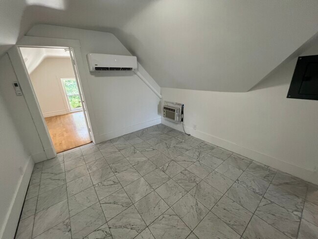 Photo - 1127 E S Temple St Unit 8