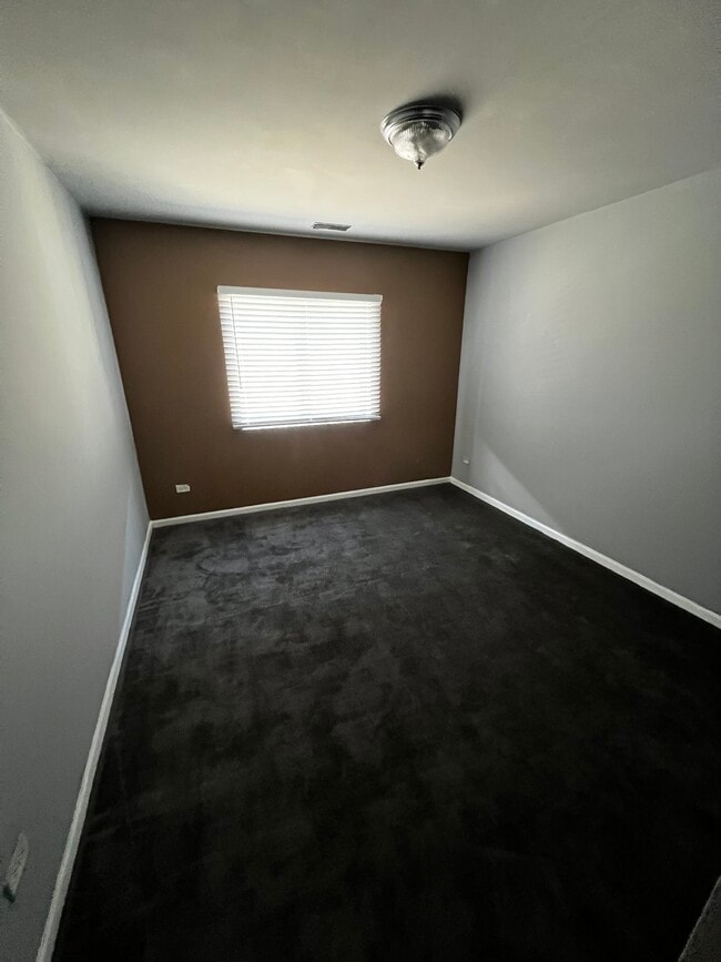 Photo - 6955 S Normal Blvd Unidad 3