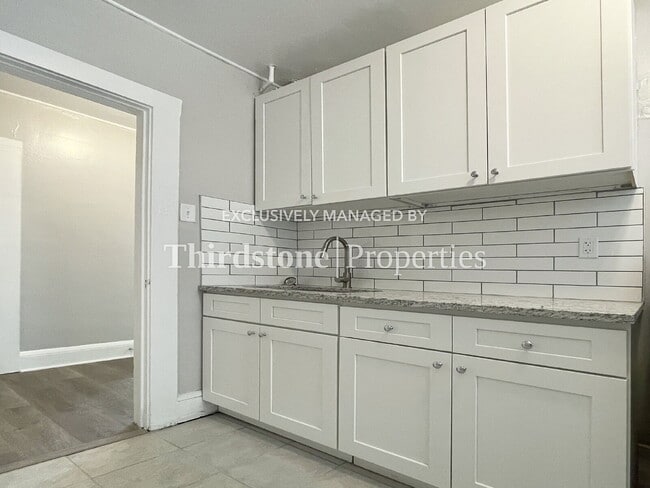 Photo - 82 W 32nd St Unit 8