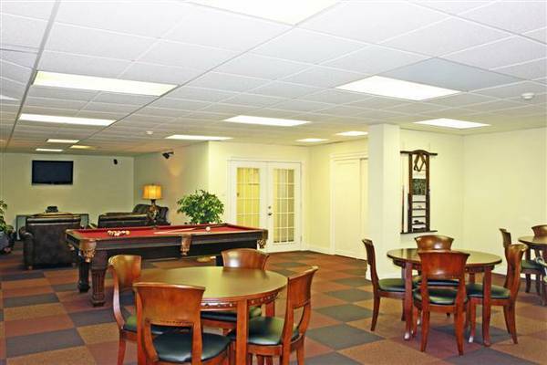 Community Room - 39 E 39th St Unit L4