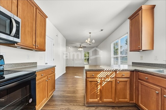 8120 Bud Henderson Rd
