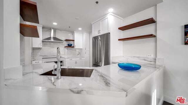 Building Photo - 10724 Wilshire Blvd Unit 809