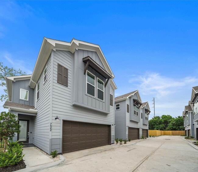 Photo - 7520 Sandle St