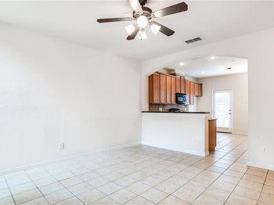 Photo - 7933 Hannah St
