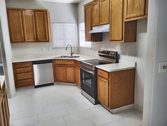 Photo - 628 Gateway Dr