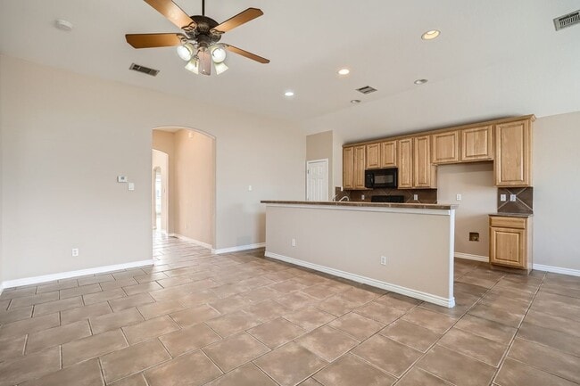 Photo - 3032 Douglas Fir Dr