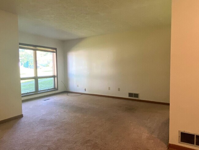 Photo - ***AUGUST 2027*** Lower Level 2 bedroom, 2 bath home with large yard (Great for large group!)