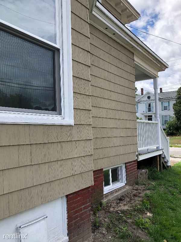 Photo - 77 S State St House