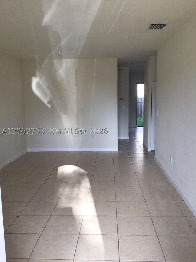 Photo - 17370 SW 153rd Ave