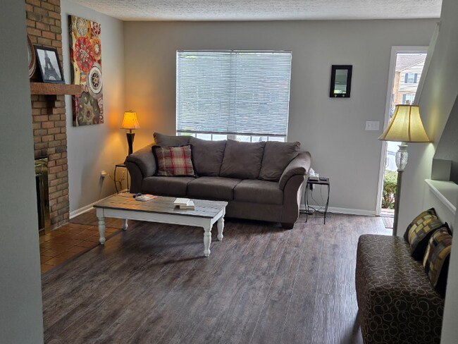 Photo - 7744 Amberfalls Ct