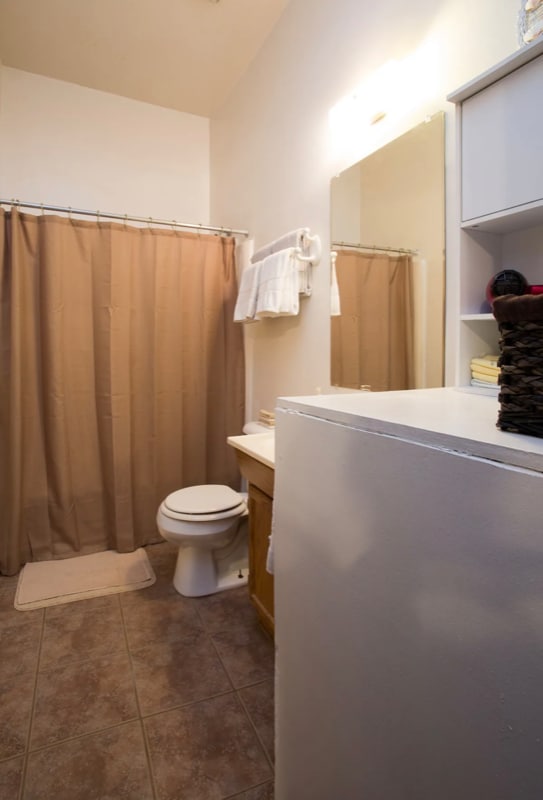 Photo - 318 W Hall St
