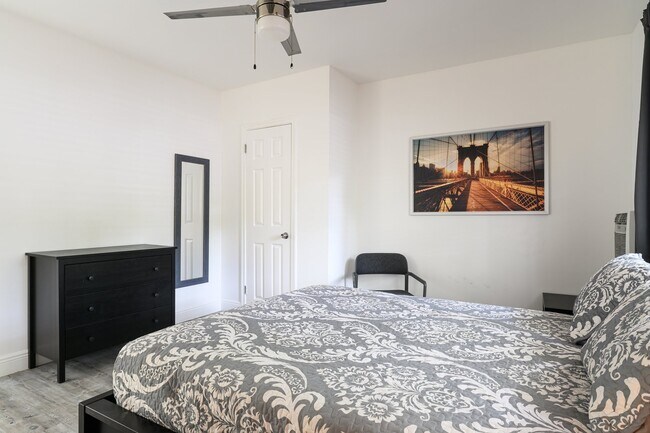 Photo - 471 NE 37th St Unit 5