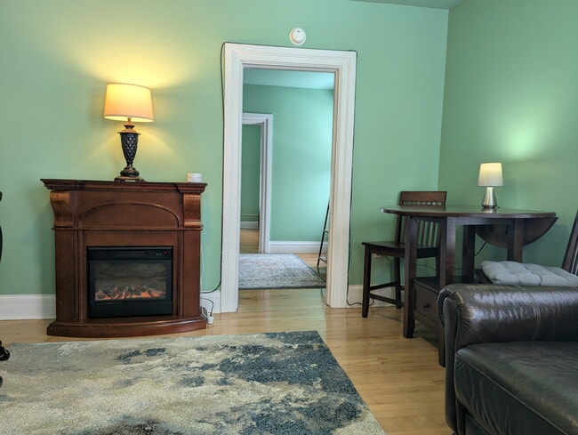 Photo - 423 Budd St Unit C