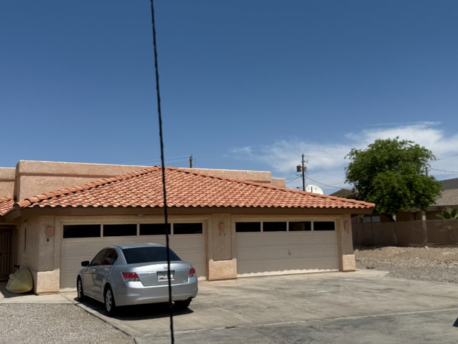 Building Photo - 3515 El Toro Dr Unit B Rental