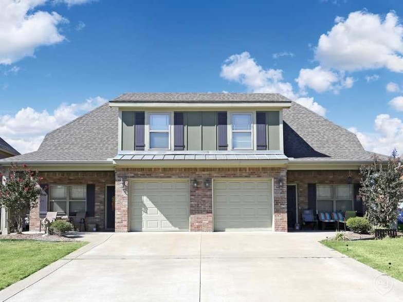 1 Car garage duplexes