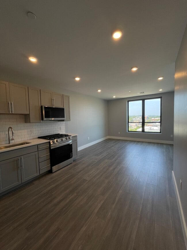 Photo - 367 Western Ave Unidad 607