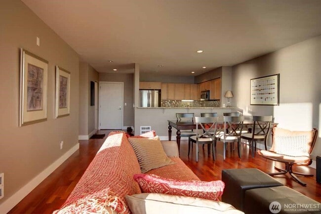 Photo - 2Bd/2Ba Kirkland Condo Unit 402