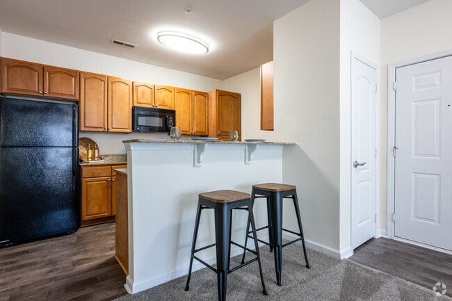 2BR, 2BA - 1134SF - Dining Area