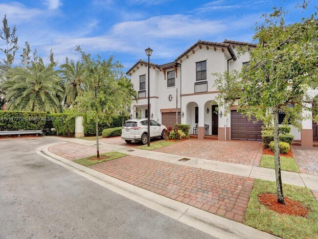 Photo - 8925 NW 102nd Ct