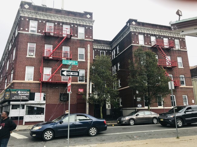 Photo - 2 Columbia Ave