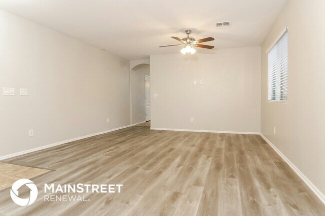 Photo - 2219 S 101st Dr