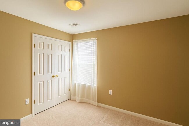 Photo - 10843 Spencer St