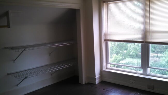 Photo - 2401 Fairview Ave Unidad 2401 Fairview Ave 2