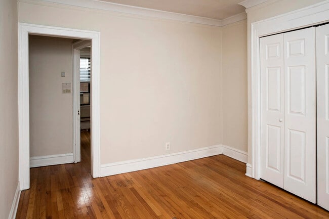 Photo - 839 W Cornelia Ave Unit 837-3N