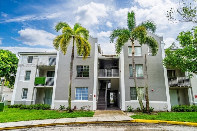 Photo - 11185 SW 6th St Unit 301