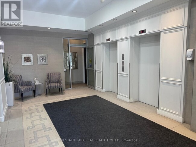 Photo - 3443 Bathurst St Unit 201