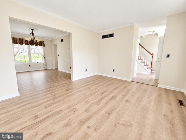 Photo - 501 Falcon Dr