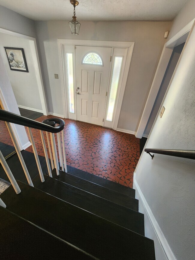 Photo - 216 E Bay Ave