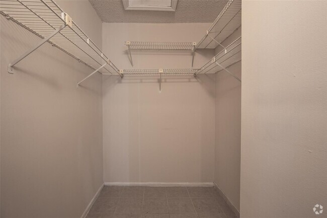 Building Photo - 127 NW 93rd Ave Unit 206 Rental